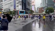 其他視角：平時(shí)刻燃爆清晨！日本隊(duì)絕平后，十字路口秒變狂歡海洋
